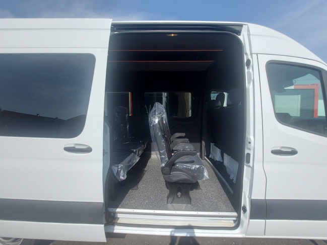 mercedes-sprinter-315-cdi-kisbusz-2379-938-07.jpg