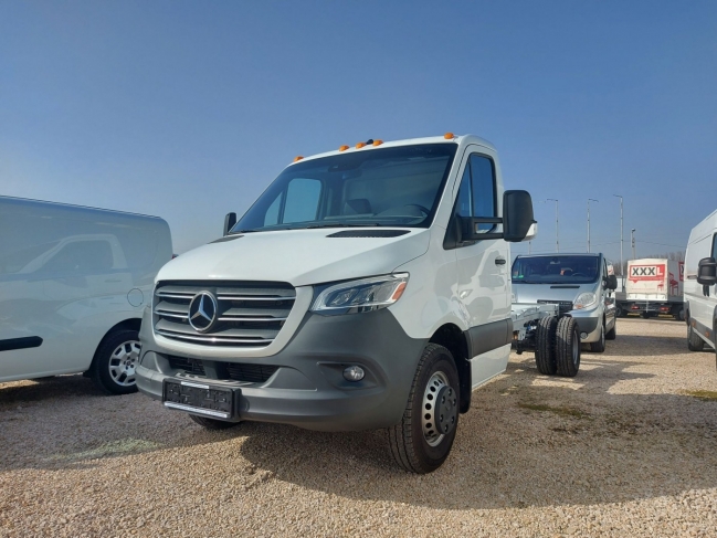 mercedes-sprinter-513-cdi-alvaz-7628-365-01.jpg