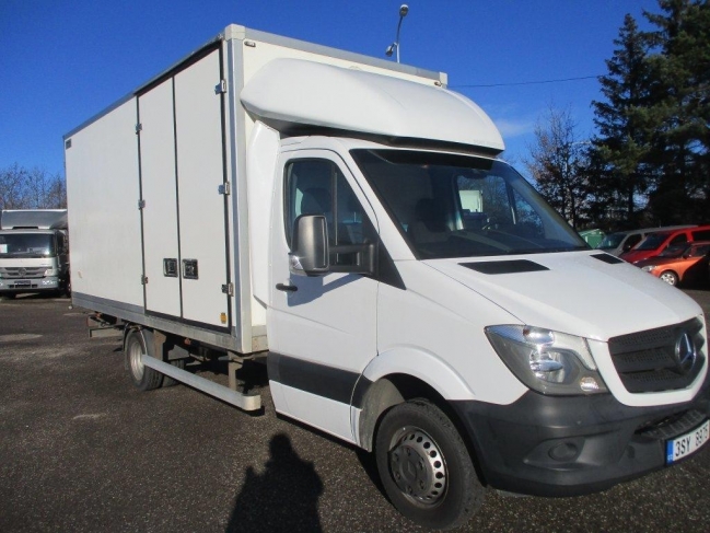 mercedes-sprinter-513-cdi-doboz-7726-459-01.jpg