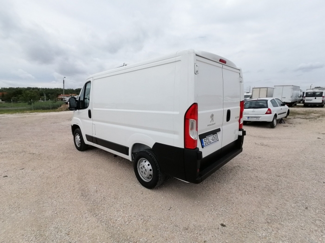 peugeot-boxer-l1h1-fagyasztos-furgon-9998-372-01.jpg