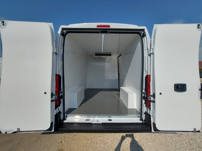 peugeot-boxer-l2h2-fagyasztos-furgon-9994-376-03.jpg