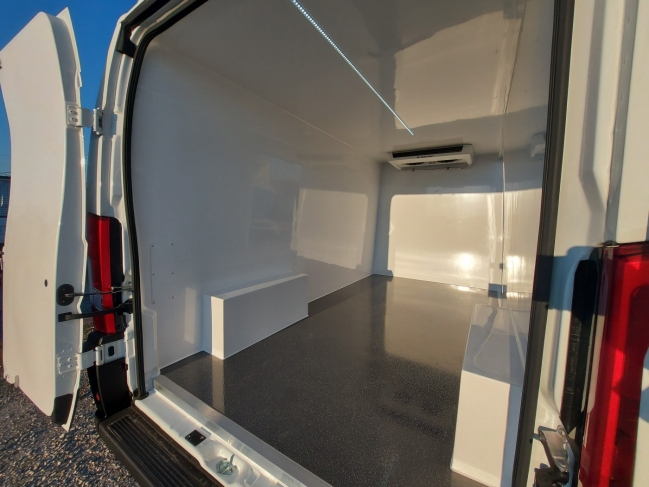 peugeot-boxer-l3h2-hutos-furgon-9970-415-03.jpg