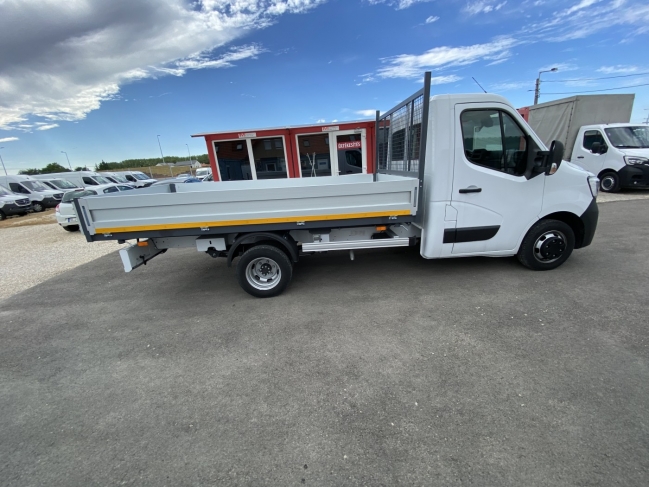 renault-master-l3h1p4-billencs-u5307-1238-05.jpg
