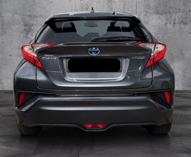 toyota-c-hr-hybrid-szemelyauto-md436344139-1062-02.jpg