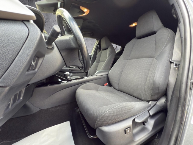 toyota-c-hr-hybrid-szemelyauto-md436344139-1062-05.jpg
