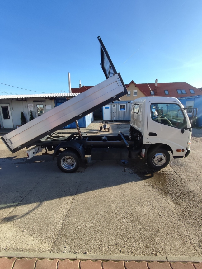 toyota-dyna-150-billencs-7514-681-05.jpg