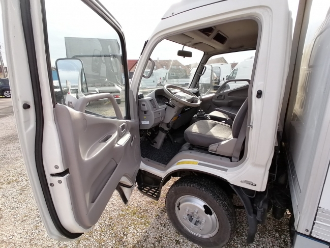 toyota-dyna-150-hutodoboz-7221-268-12.jpg