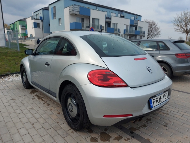 volkswagen-beetle-szemelyauto-7135-179-03.jpg