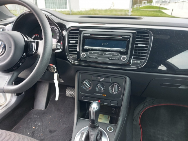 volkswagen-beetle-szemelyauto-7135-179-10.jpg