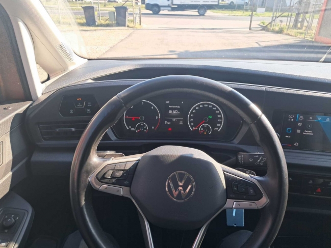 volkswagen-caddy-5-szemelyes-i250-1211-13.jpg
