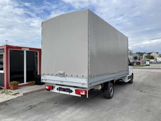 volkswagen-crafter-l4-plato-ponyva-u5367-1138-04.jpg