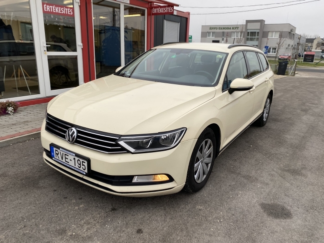 volkswagen-passat-viii-variant-2-0-tdi-bmt-comfortline-5-szemelyes-3746-1061-01.jpg