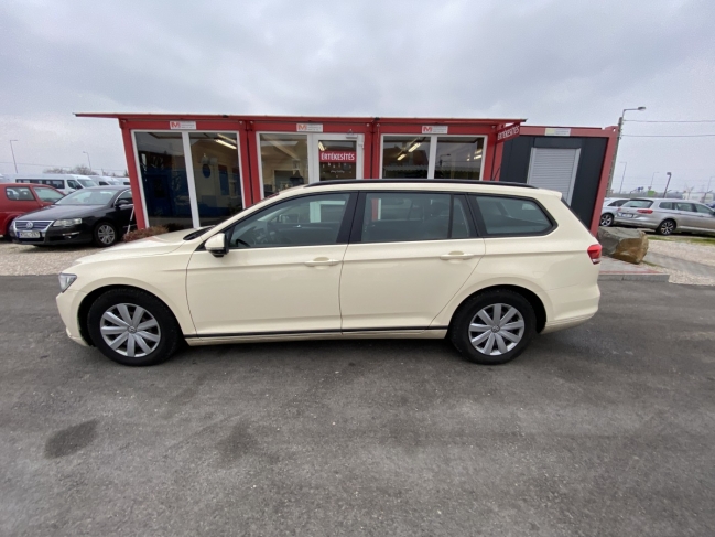 volkswagen-passat-viii-variant-2-0-tdi-bmt-comfortline-5-szemelyes-3746-1061-02.jpg