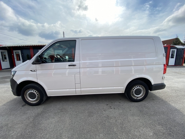 volkswagen-transporter-t6-furgon-z11214-1206-02.jpg