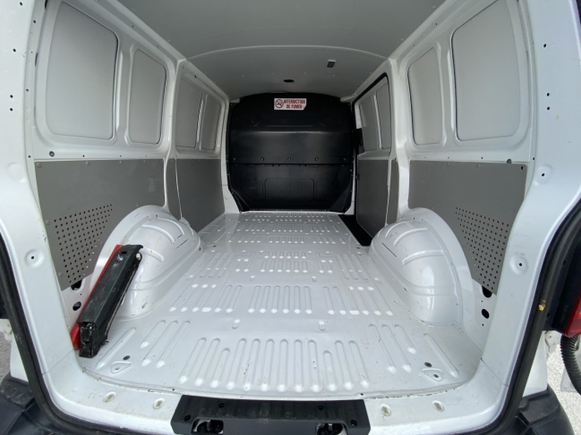 volkswagen-transporter-t6-furgon-z11214-1206-09.jpg