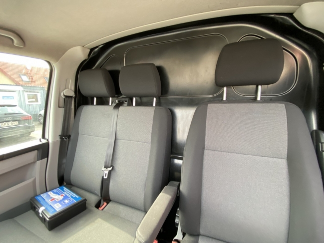 volkswagen-transporter-t6-furgon-z11214-1206-13.jpg