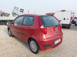 fiat-punto-szemelyauto-8620-652-03.jpg