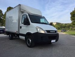 iveco-daily-2-3-35c13-doboz-1235-370-02.jpg