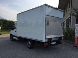 iveco-daily-2-3-35c13-doboz-1235-370-03.jpg