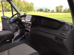 iveco-daily-2-3-35c13-doboz-1235-370-08.jpg