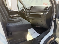 iveco-daily-35c14-dobozos-iveco35c14-1170-07.jpg