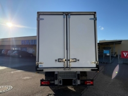 iveco-daily-35c14-dobozos-ivecodaily35c14-1169-04.jpg