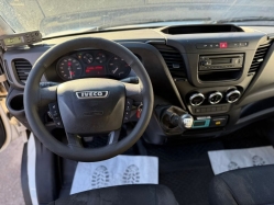 iveco-daily-35c14-dobozos-ivecodaily35c14-1169-06.jpg