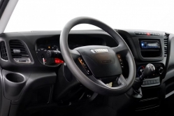 iveco-daily-35c15-dobozos-a29-1093-05.jpg