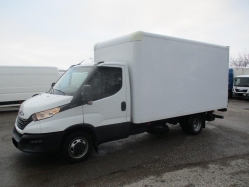 iveco-daily-35c16-dobozos-ivecodaily35c16-1156-03.jpg
