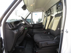 iveco-daily-35c16-dobozos-md444125900-1067-03.jpg