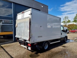 iveco-daily-35c16-hutodobozos-ivecodaily35c16-4-1205-03.jpg
