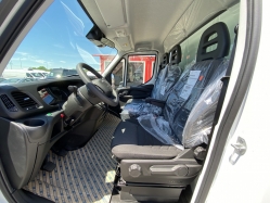 iveco-daily-35c18h-doboz-4881-698-10.jpg
