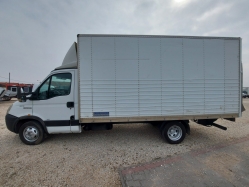 iveco-daily-35c18h-doboz-7519-642-02.jpg