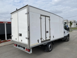iveco-daily-35s12-hutodoboz-4401-1198-04.jpg