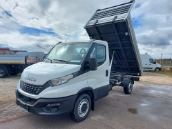 iveco-daily-35s16-billencs-9046-686-01.jpg