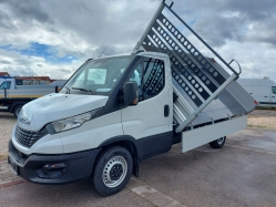 iveco-daily-35s16-billencs-9046-686-06.jpg