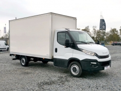 iveco-daily-35s16-doboz-44-710-09.jpg