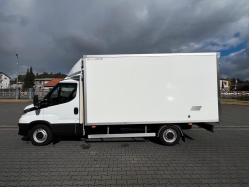 iveco-daily-35s16-doboz-ivecodaily35s16-1159-02.jpg