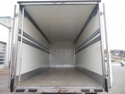 iveco-daily-60c15-dobozos-ivecodaily60-1142-09.jpg
