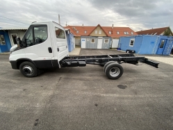 iveco-daily-70c18-alvaz-2586-926-02.jpg