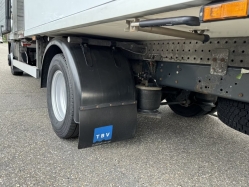 iveco-daily-72-180-dobozos-ivecodaily72-1166-08.jpg