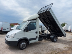iveco-daily-billencs-7541-530-01.jpg