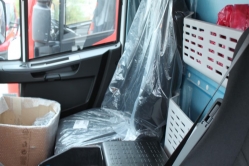 iveco-eurocargo-ml160e28-p-dobozos-ivecoeurocargo-1235-10.jpg