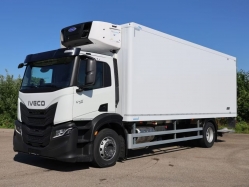 iveco-s-way-ad190s40-fp-dobozos-ivecoswai-1234-02.jpg