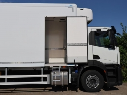 iveco-s-way-ad190s40-fp-dobozos-ivecoswai-1234-07.jpg