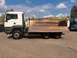 man-tgx-26-480-billencs-210-803-03.jpg
