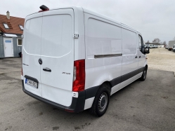 mercedes-sprinter-211-cdi-furgon-4509-1200-08.jpg