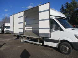 mercedes-sprinter-513-cdi-doboz-7726-459-03.jpg