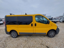 opel-vivaro-kisbusz-8468-627-07.jpg