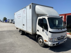 toyota-dyna-150-5-szemelyes-b2796-1152-07.jpg